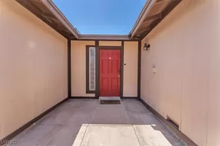 Photo #2: 2685565 Listing