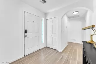 Photo #3: 2685565 Listing