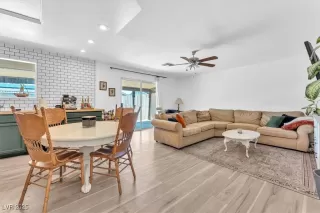 Photo #5: 2685565 Listing