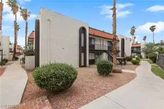 Photo #1: 2685571 Listing