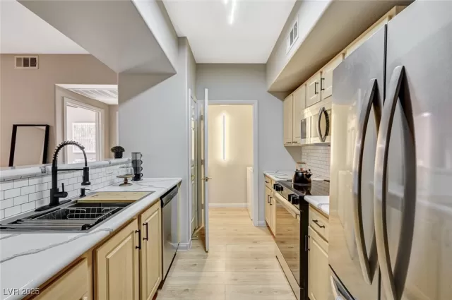 MLS: 2685595 Condo For Sale