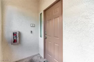 Photo #3: 2685603 Listing