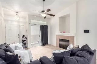 Photo #6: 2685603 Listing