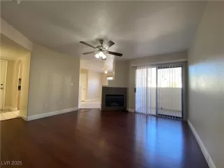 Photo #1: 2685604 Listing 