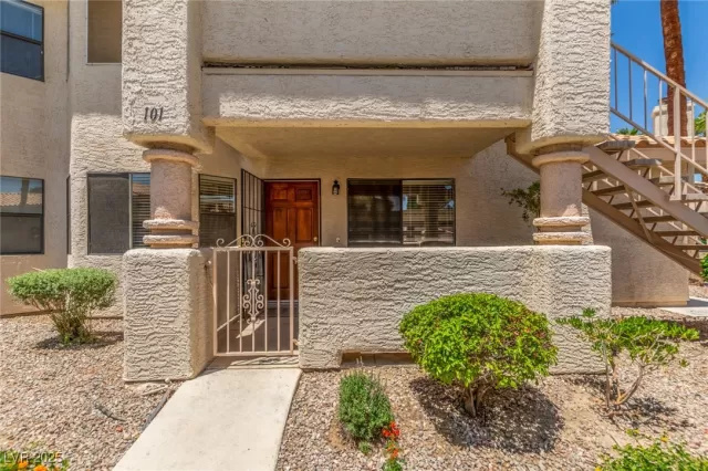 MLS: 2685628 Condo For Sale