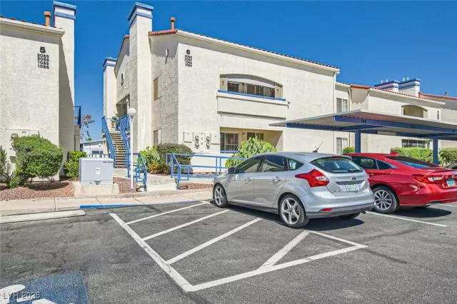 MLS: 2685629 Condo For Sale