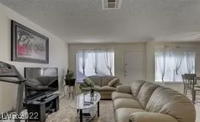 Photo #4: 2685672 Listing