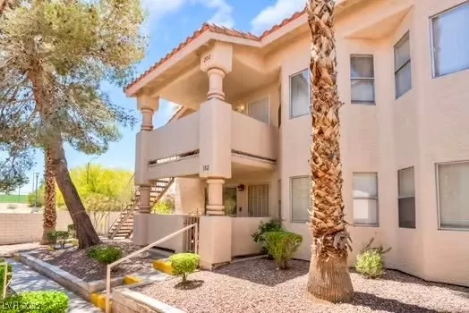 MLS: 2685685 Condo For Sale