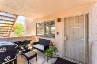 Photo #3: 2685685 Listing