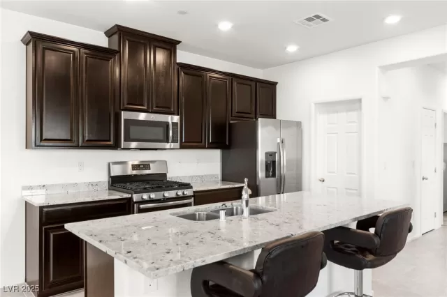 MLS: 2685691 Condo For Sale