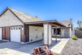 Photo #2: 2685717 Listing 