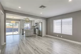 Photo #5: 2685717 Listing 