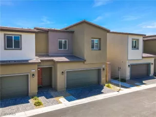 Photo #1: 2685720 Listing