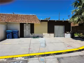 Photo #2: 2685752 Listing