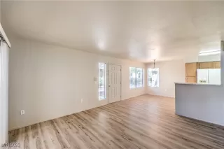 Photo #5: 2685778 Listing 