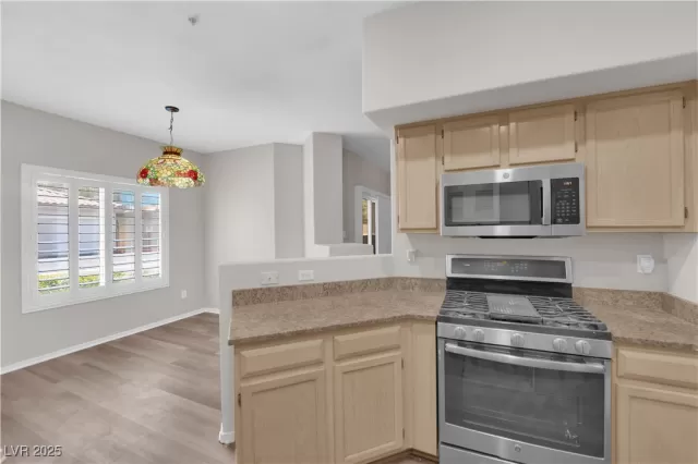 MLS: 2685779 Condo For Sale