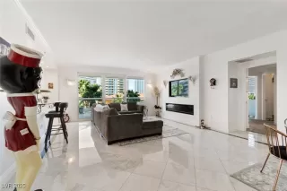 Photo #1: 2685795 Listing 