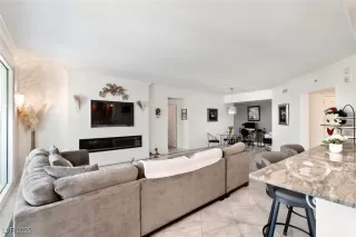 Photo #2: 2685795 Listing 