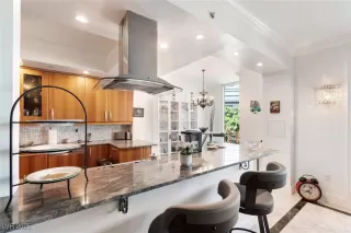 Photo #3: 2685795 Listing 