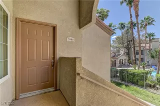 Photo #2: 2685799 Listing