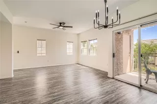 Photo #1: 2685810 Listing