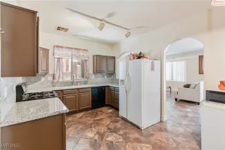 Photo #4: 2685832 Listing 