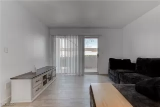 Photo #1: 2685862 Listing