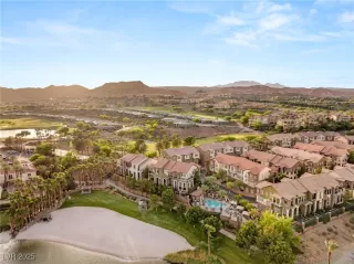 Photo #1: 2685867 Listing