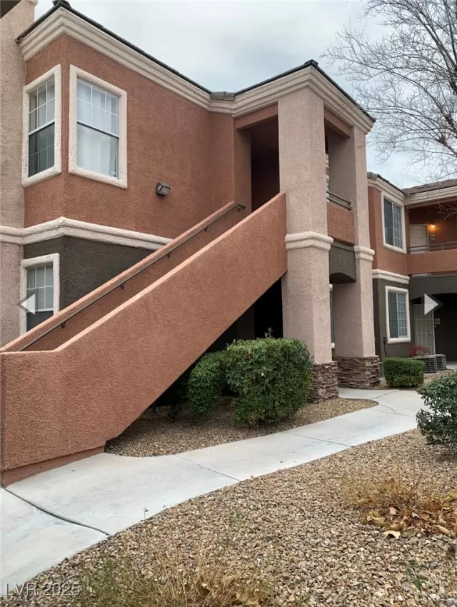 MLS: 2685872 Condo For Sale