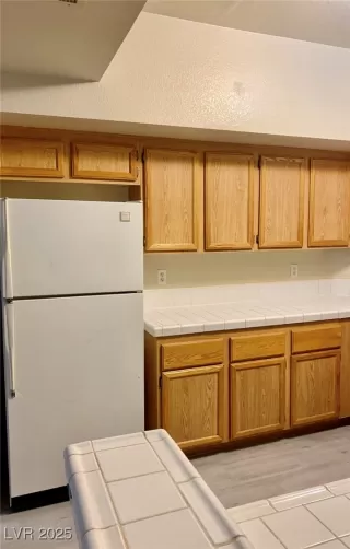 Photo #2: 2685872 Listing 