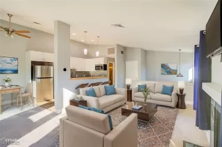 Photo #2: 2685897 Listing 