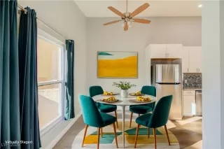 Photo #3: 2685897 Listing 