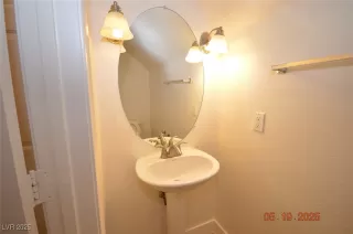 Photo #6: 2685928 Listing 