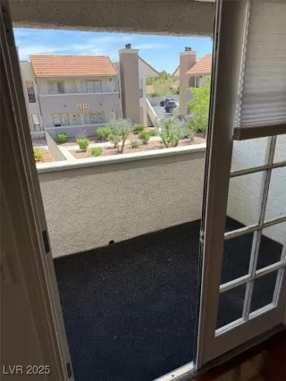 Photo #5: 2685938 Listing 