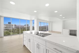 Photo #1: 2685962 Listing