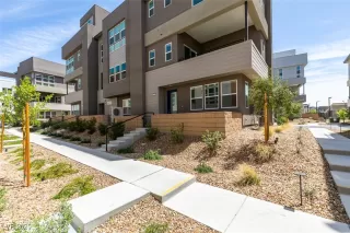 Photo #2: 2686029 Listing 