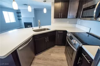 Photo #3: 2686051 Listing 