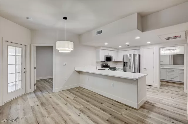 MLS: 2686052 Condo For Sale