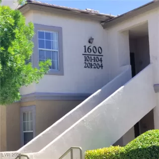 Photo #2: 2686075 Listing 