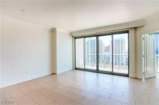 Photo #1: 2686096 Listing 