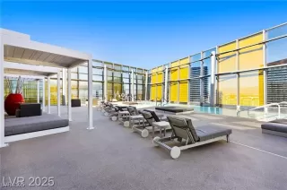 Photo #1: 2686104 Listing