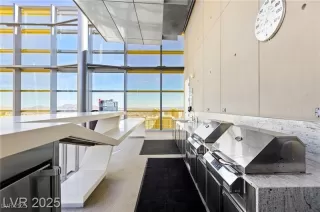 Photo #2: 2686104 Listing