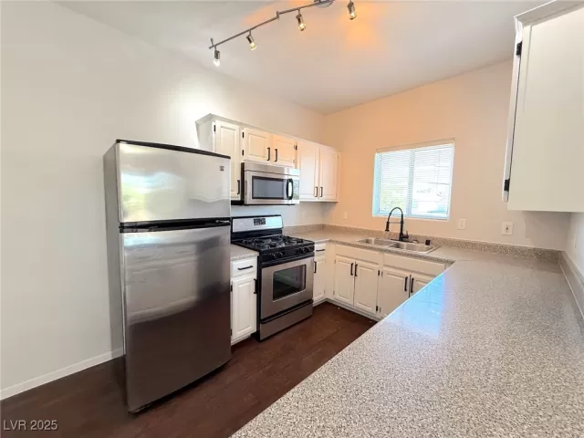 MLS: 2686114 Condo For Sale