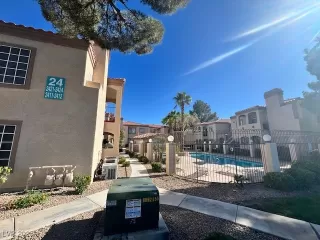 Photo #3: 2686122 Listing 