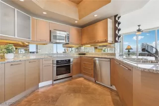 Photo #4: 2686139 Listing