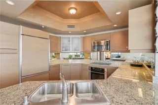 Photo #5: 2686139 Listing