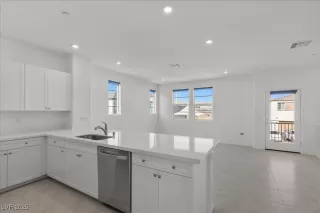 Photo #2: 2686153 Listing 