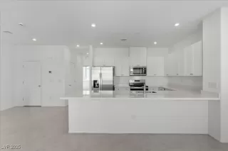 Photo #5: 2686153 Listing 