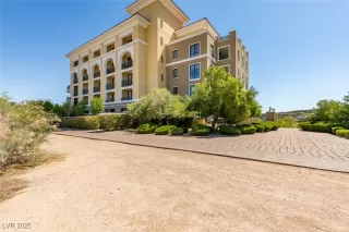 Photo #4: 2686160 Listing