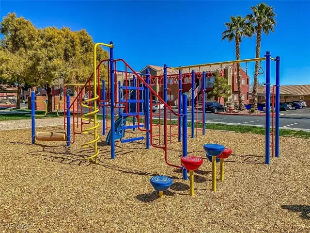 MLS: 2686170 Condo For Sale